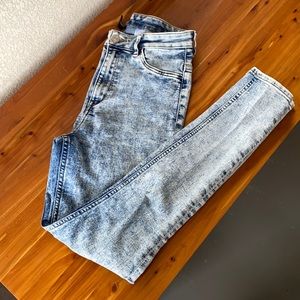Divided H&M super high waisted acid wash mom jeans